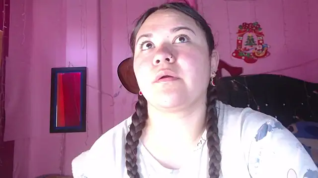 NikkiRous  online show from September 18, 2025, 12:51 pm