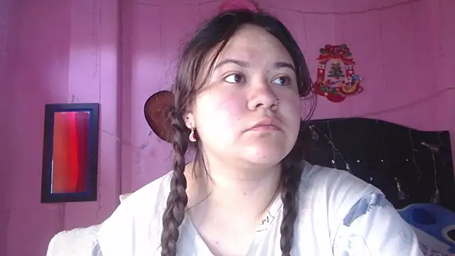 NikkiRous  online show from September 27, 2025, 12:43 pm