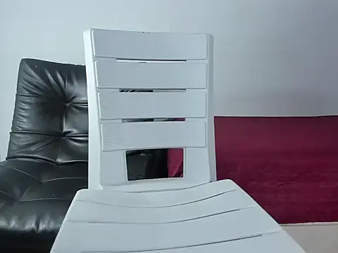 Milk anastasia online show from December 17, 2025, 9:10 pm