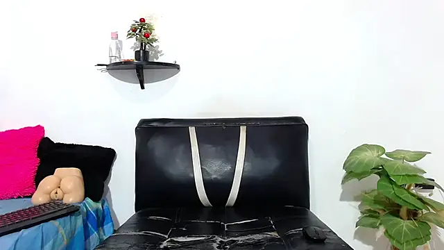 Snapshot of Martin_fiif chatting on July 27, 2026, 3:02 am Martin fiif online show from July 27, 2026, 3:02 am