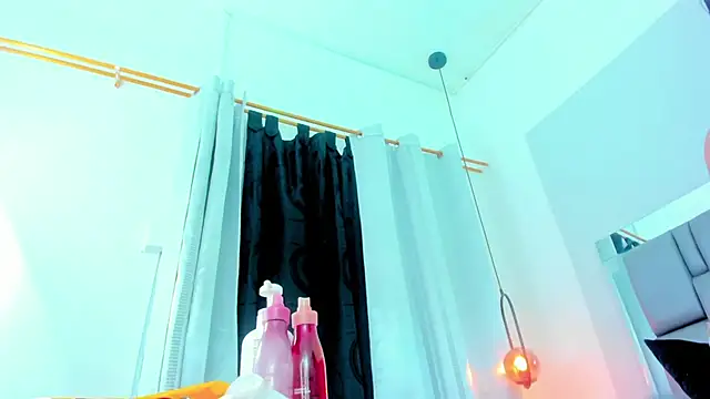 Snapshot of Emily_Gil1 chatting on January 11, 2025, 4:36 pm Emily Gil1 online show from January 11, 2025, 4:36 pm