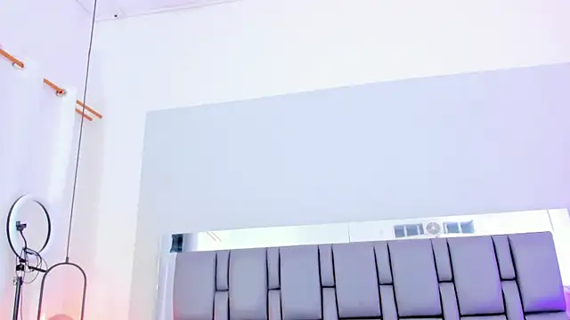 Snapshot of Emily_Gil1 chatting on February 8, 2025, 7:38 pm Emily Gil1 online show from February 8, 2025, 7:38 pm