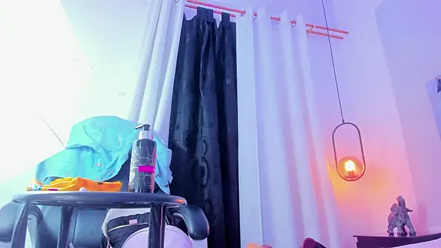 Snapshot of Emily_Gil1 chatting on March 3, 2025, 5:07 pm Emily Gil1 online show from March 3, 2025, 5:07 pm