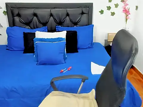 Violeta stilll online show from October 6, 2025, 6:38 pm