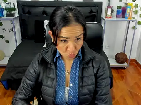 Violeta stilll online show from November 19, 2025, 6:30 pm