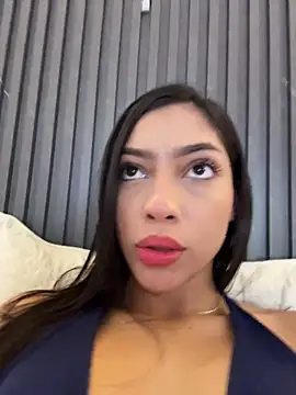 Ema azel online show from February 15, 2026, 1:52 pm