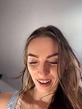 BrattyBae xo online show from April 26, 2026, 4:48 pm