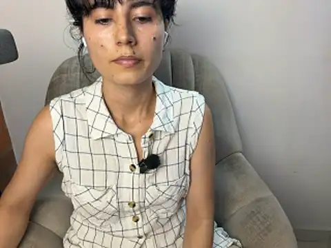 kanela3434 online show from April 28, 2026, 12:53 am