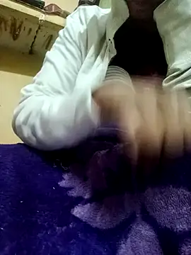 Snapshot of Im_Cute chatting on December 10, 2024, 6:06 pm Im Cute online show from December 10, 2024, 6:06 pm