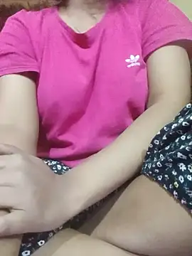 Snapshot of Im_Cute chatting on December 24, 2024, 6:50 pm Im Cute online show from December 24, 2024, 6:50 pm