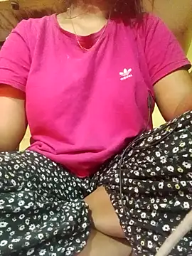 Snapshot of Im_Cute chatting on December 27, 2024, 7:57 pm Im Cute online show from December 27, 2024, 7:57 pm