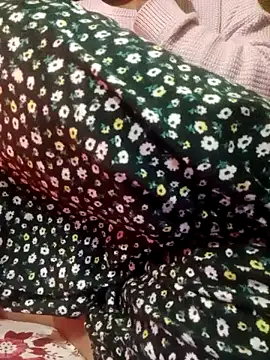 Snapshot of Im_Cute chatting on January 7, 2025, 6:24 pm Im Cute online show from January 7, 2025, 6:24 pm