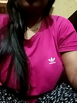 Snapshot of Im_Cute chatting on February 27, 2025, 2:10 am Im Cute online show from February 27, 2025, 2:10 am