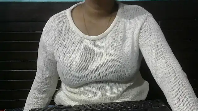 Im Cute online show from November 13, 2025, 6:51 pm