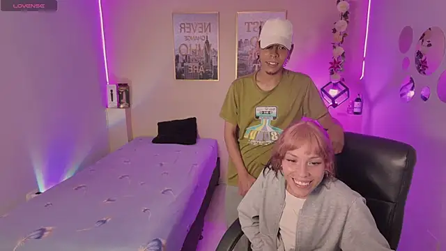 Snapshot of KokoAndRin chatting on February 8, 2025, 9:36 pm KokoAndRin online show from February 8, 2025, 9:36 pm