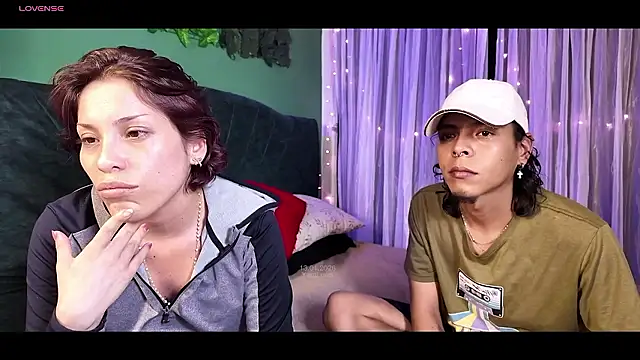 Snapshot of KokoAndRin chatting on January 13, 2026, 9:42 pm KokoAndRin online show from January 13, 2026, 9:42 pm