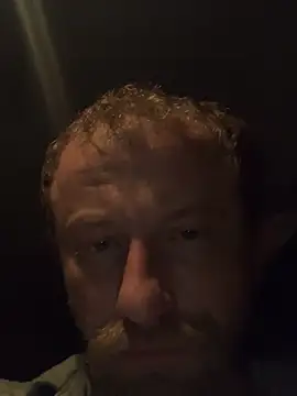 BIGWHITECOCKDOC36 online show from December 27, 2024, 4:04 am