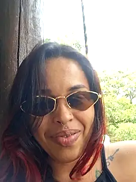 EvaaFoxxy1 online show from May 5, 2026, 5:43 pm