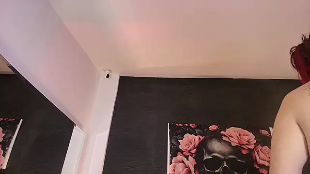 EvaaFoxxy1 online show from June 24, 2026, 12:04 pm