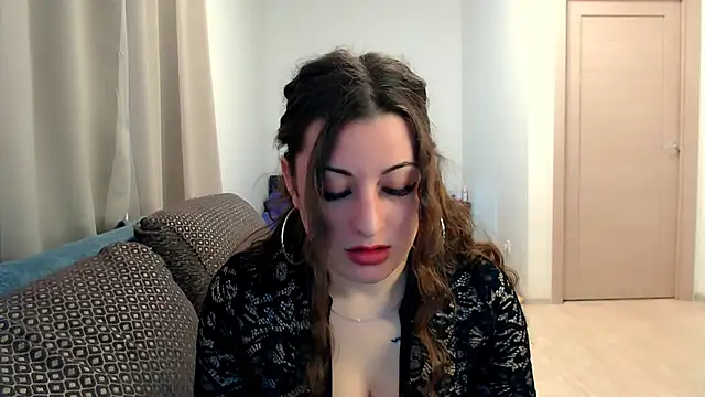 Helen Adams  online show from April 23, 2026, 6:47 am