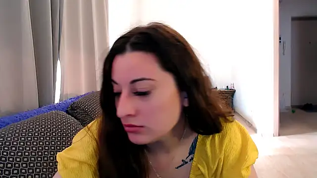 Helen Adams  online show from June 9, 2026, 5:52 am