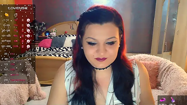 Ariellefoxy online show from January 13, 2025, 9:09 pm