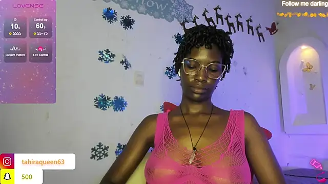 Snapshot of Tahira_21_ chatting on January 10, 2025, 11:18 pm Tahira 21  online show from January 10, 2025, 11:18 pm