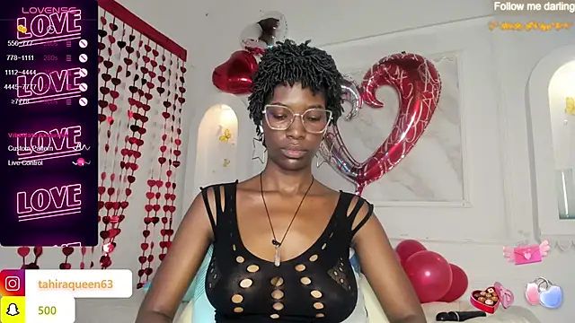 Snapshot of Tahira_21_ chatting on February 12, 2025, 9:43 pm Tahira 21  online show from February 12, 2025, 9:43 pm