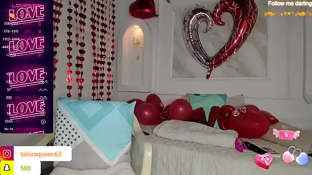 Snapshot of Tahira_21_ chatting on February 15, 2025, 7:17 pm Tahira 21  online show from February 15, 2025, 7:17 pm