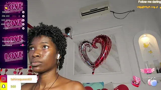 Snapshot of Tahira_21_ chatting on February 18, 2025, 10:14 pm Tahira 21  online show from February 18, 2025, 10:14 pm