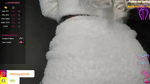 Snapshot of Tahira_21_ chatting on March 17, 2025, 7:37 pm Tahira 21  online show from March 17, 2025, 7:37 pm
