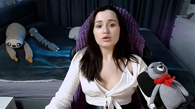 Snapshot of KiraYammy chatting on January 8, 2025, 10:27 pm KiraYammy online show from January 8, 2025, 10:27 pm