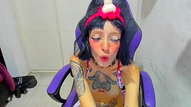 barbara anal squirt  online show from January 28, 2025, 5:54 am