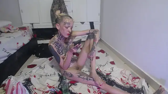 Snapshot of barbara_anal_squirt_ chatting on October 27, 2025, 2:54 pm barbara anal squirt  online show from October 27, 2025, 2:54 pm