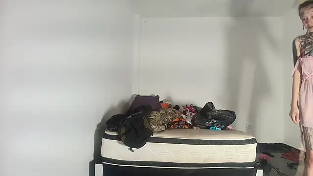 barbara anal squirt  online show from June 27, 2026, 12:22 pm