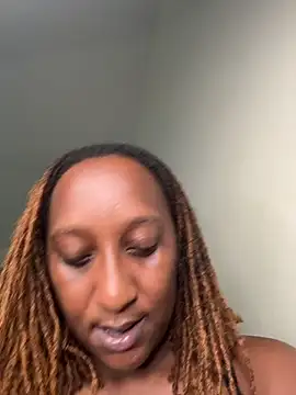 Snapshot of CarlaBeckky chatting on October 20, 2025, 6:25 am CarlaBeckky online show from October 20, 2025, 6:25 am