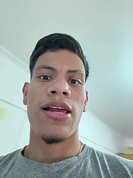 bbchocolate27 online show from April 3, 2026, 9:13 pm