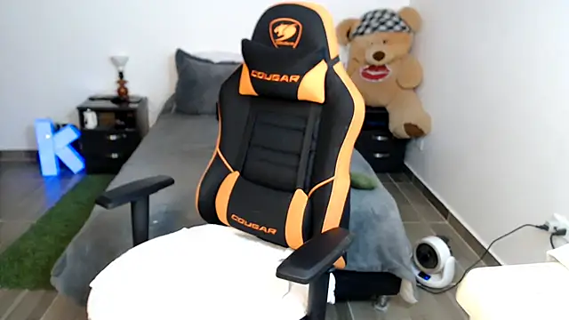 Snapshot of KRISTAL__JACKSON chatting on October 25, 2025, 11:40 am KRISTAL JACKSON online show from October 25, 2025, 11:40 am