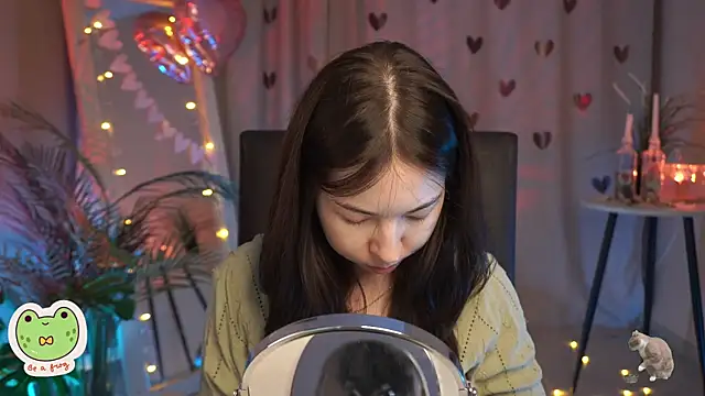 Sarah Son online show from February 18, 2025, 5:31 am