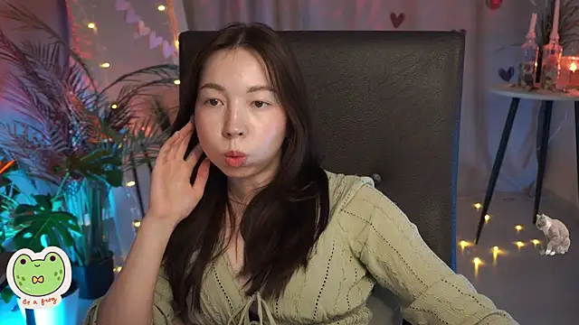 Sarah Son online show from February 18, 2025, 8:38 am