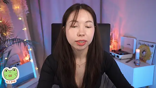 Sarah Son online show from February 27, 2025, 8:50 am