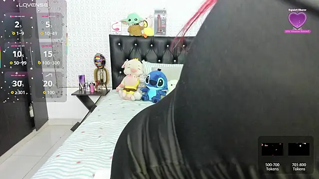 redgirlofficial online show from December 5, 2025, 2:53 am