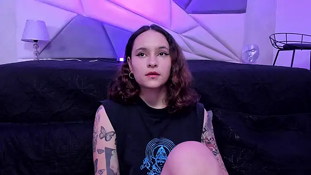 AnnyThompson  online show from December 27, 2024, 9:11 pm