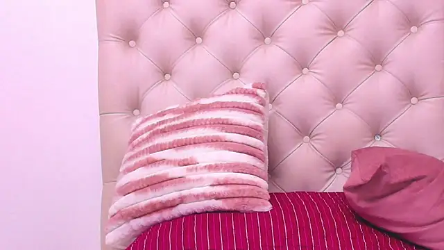 TifanyChill online show from December 15, 2024, 2:59 pm