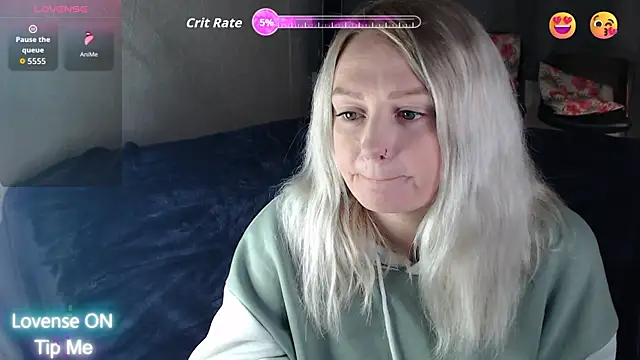 laurynrox online show from November 18, 2025, 10:03 pm