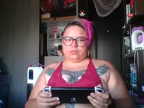 Snapshot of Anne_Noir chatting on October 20, 2025, 8:42 pm Anne Noir online show from October 20, 2025, 8:42 pm