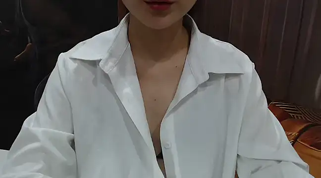 Snapshot of KaleAnisa chatting on February 14, 2025, 7:28 am KaleAnisa online show from February 14, 2025, 7:28 am