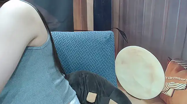 Snapshot of KaleAnisa chatting on March 11, 2025, 10:40 am KaleAnisa online show from March 11, 2025, 10:40 am