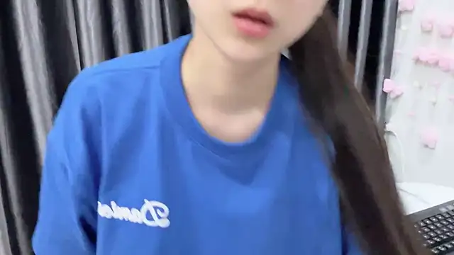 KaleAnisa online show from July 5, 2026, 1:23 am