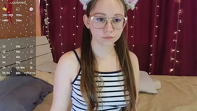 Snapshot of AnastasiiaFox chatting on April 16, 2026, 7:09 am AnastasiiaFox online show from April 16, 2026, 7:09 am